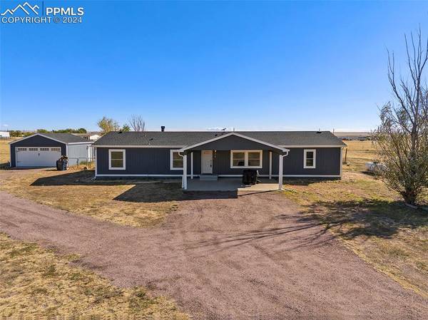 210 Longhorn Cattle DR,  Calhan,  CO 80808