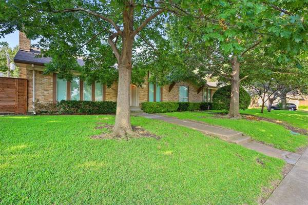 7312 Woodthrush Drive, Dallas, TX 75230