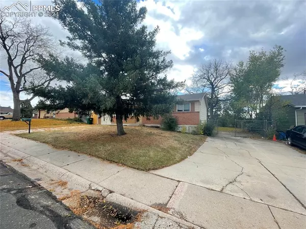 Colorado Springs, CO 80910,1207 Rushmore DR