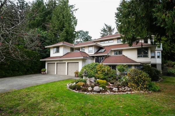 8535 Tribune Terr, North Saanich, BC V8L 5B6