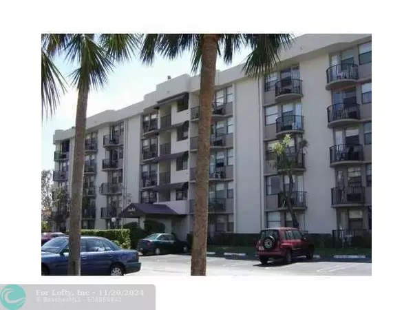 2701 Riverside Dr  #111-B, Coral Springs, FL 33065