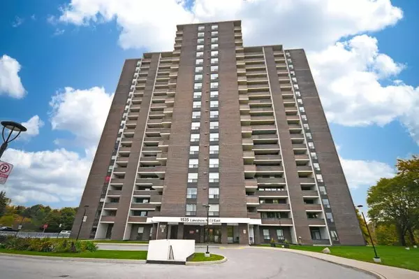 1535 Lakeshore RD E #403, Mississauga, ON L5E 3E2