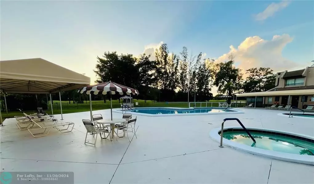 8050 W Mcnab Rd  #210, Tamarac, FL 33321