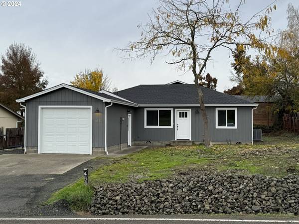 485 HARMONY DR, Roseburg, OR 97471