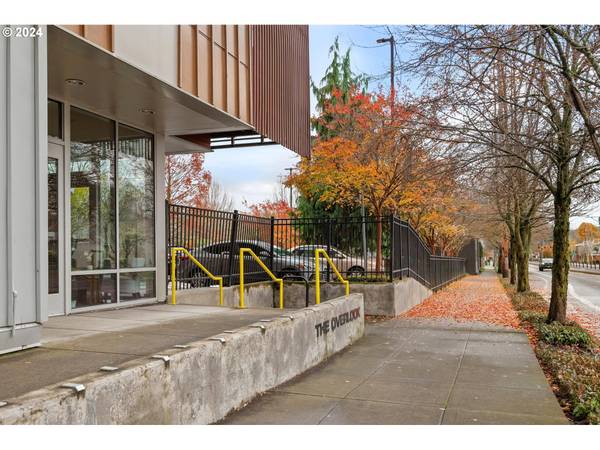 Portland, OR 97227,3970 N INTERSTATE AVE #205