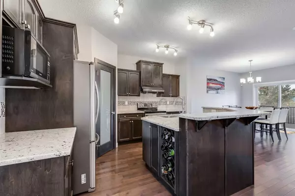 Airdrie, AB T4A 0E8,1338 Kings Heights WAY Southeast