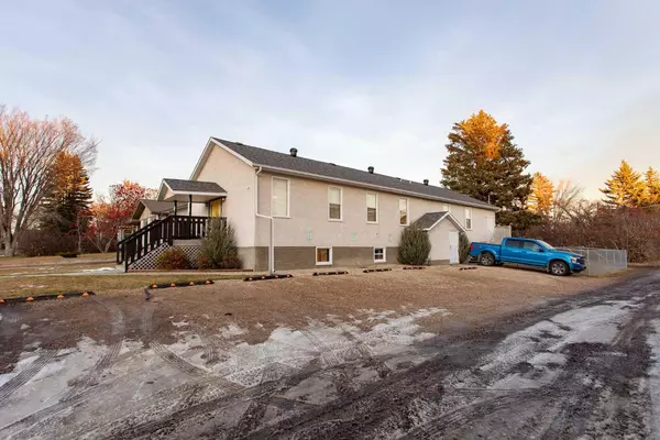 Lacombe, AB T4L 1K8,5029 56A ST