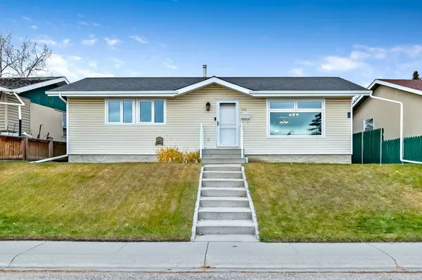 448 Ogden DR Southeast, Calgary, AB T2C 1W6