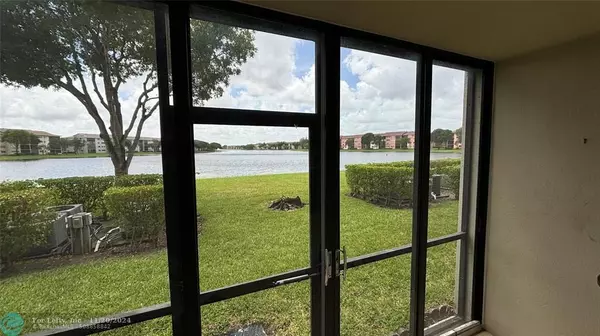 Pembroke Pines, FL 33027,13800 SW 5th Ct  #102 M