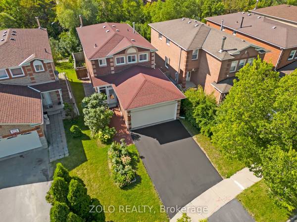 15 Squire DR, Richmond Hill, ON L4S 1C4