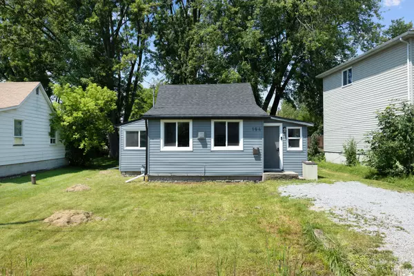 194 Beach RD, Georgina, ON L4P 2L9