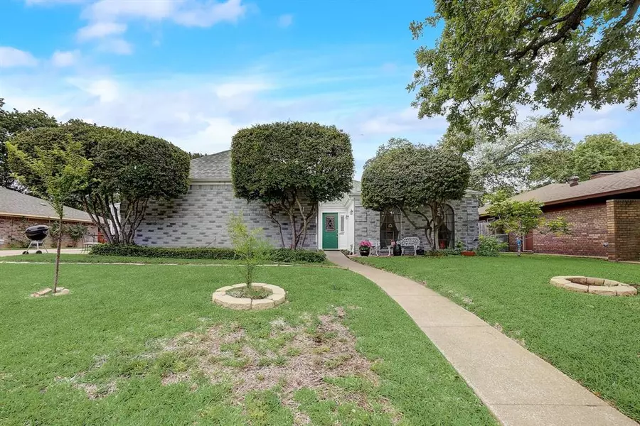 2821 Still Meadow Road, Irving, TX 75060