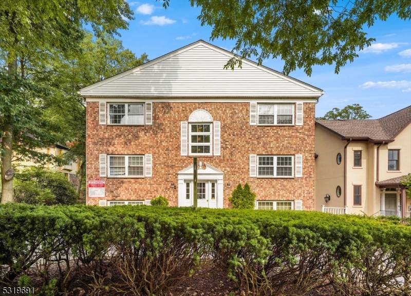 48-50 Elm St #B8, Morristown Town, NJ 07960