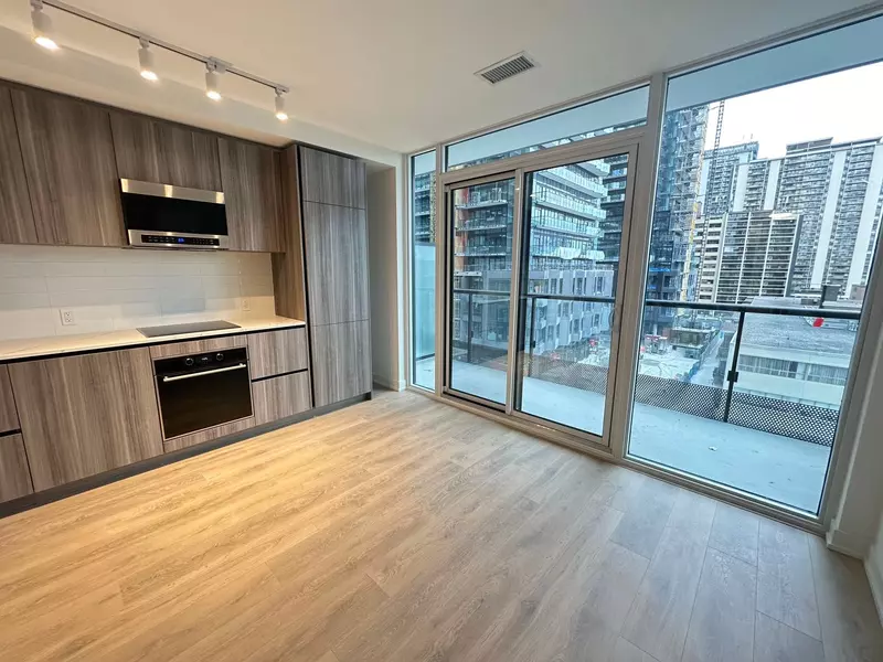 117 Broadway AVE #610, Toronto C10, ON M4P 1V4