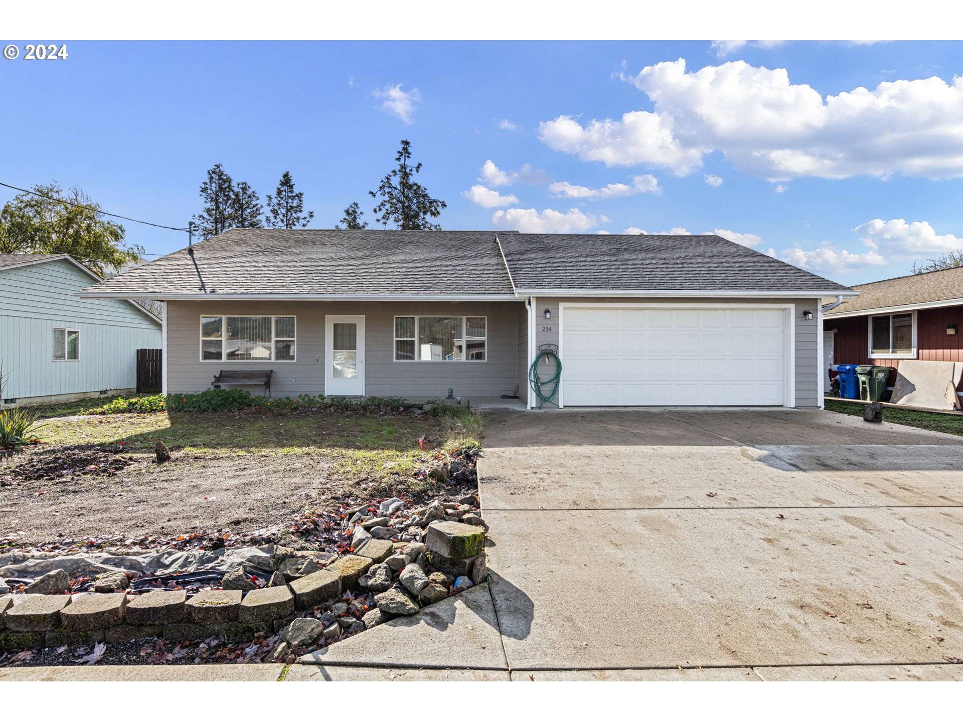 234 VALENTINE AVE, Sutherlin, OR 97479