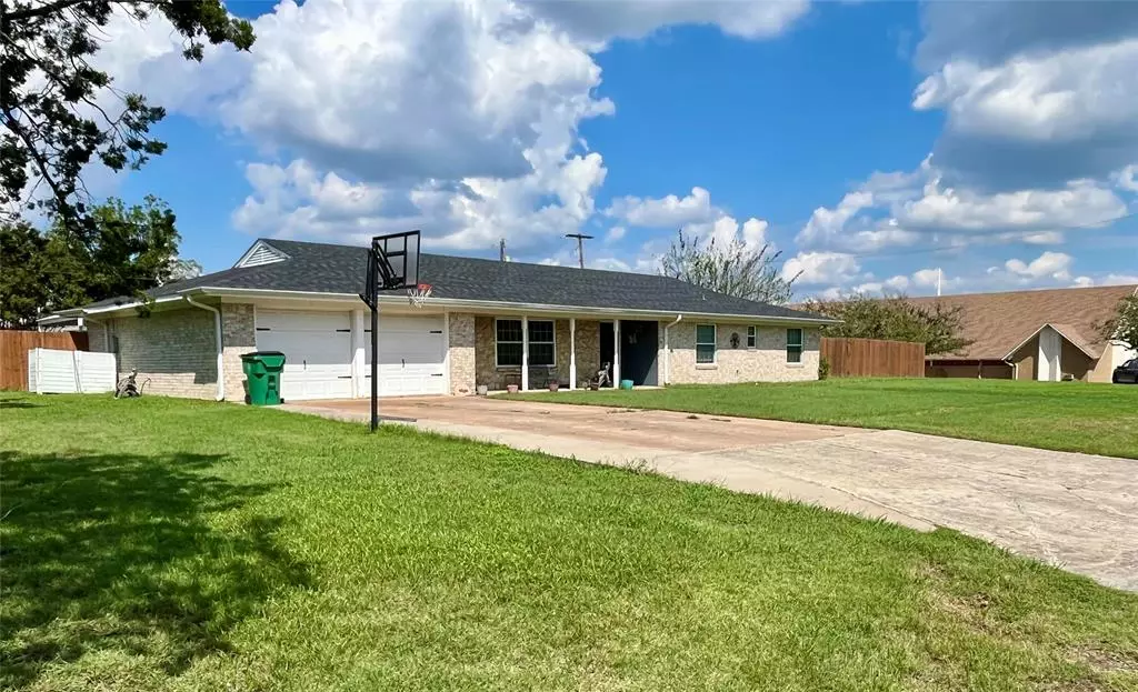 Hamilton, TX 76531,1211 E Boynton Street