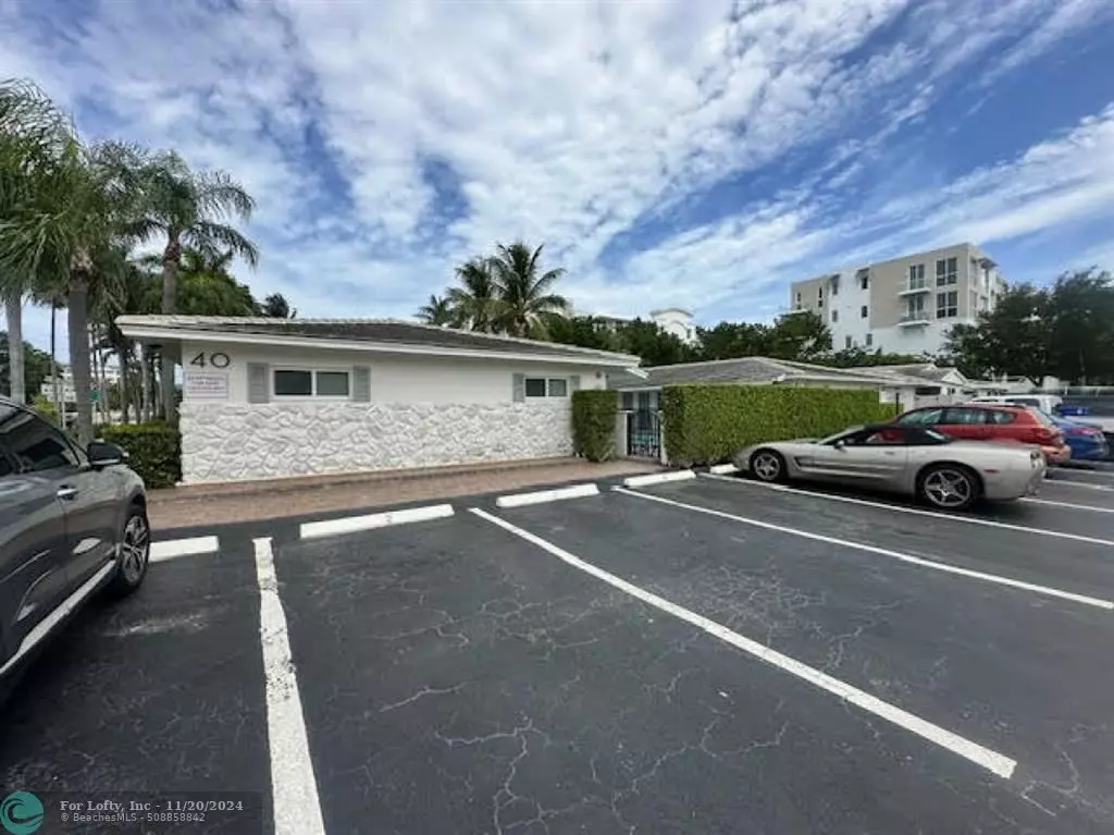 Deerfield Beach, FL 33441,40 SE 19th Ave  #115