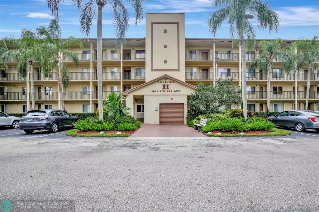 Pembroke Pines, FL 33027,1301 SW 142nd Ave  #302 H