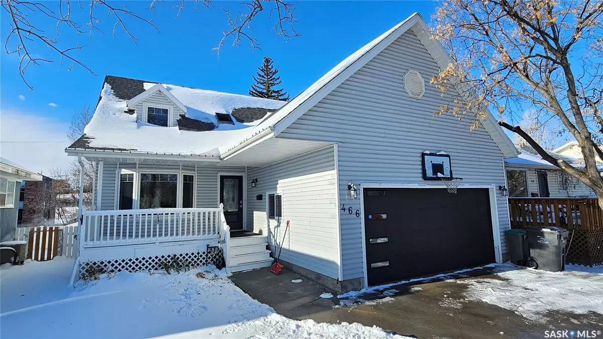 Swift Current, SK S9H 2P8,466 8th AVENUE NE