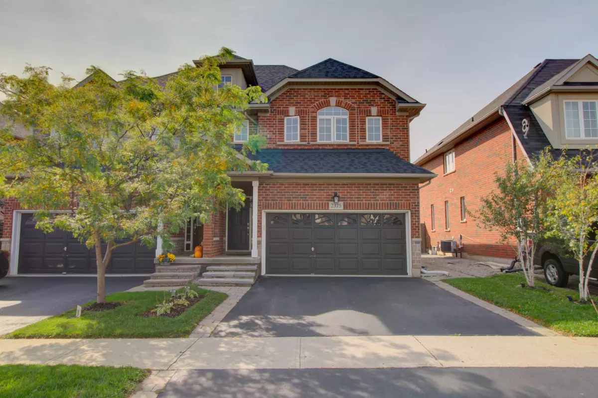 Oakville, ON L6M 0C7,2375 Stone Glen CRES