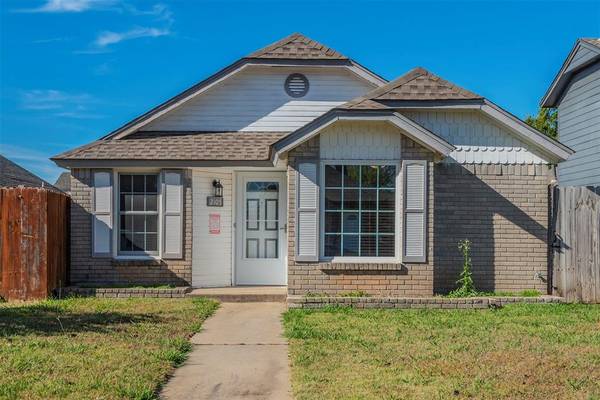 2105 S Robinson Avenue, Moore, OK 73170