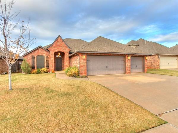 8209 NW 158th Street, Edmond, OK 73013