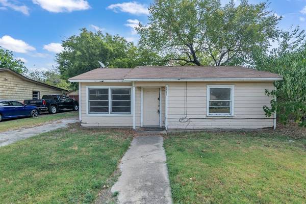 6025 Nell Street,  Forest Hill,  TX 76119