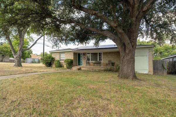 544 June Drive, White Settlement, TX 76108