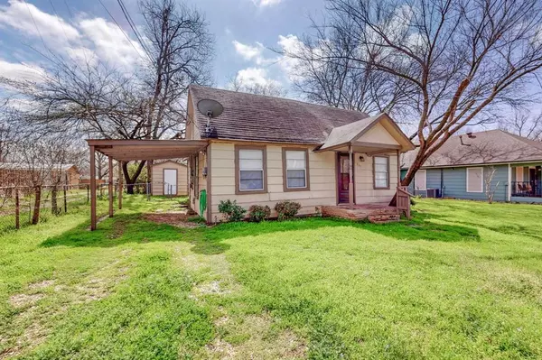 531 W Wilson Street, Cleburne, TX 76033