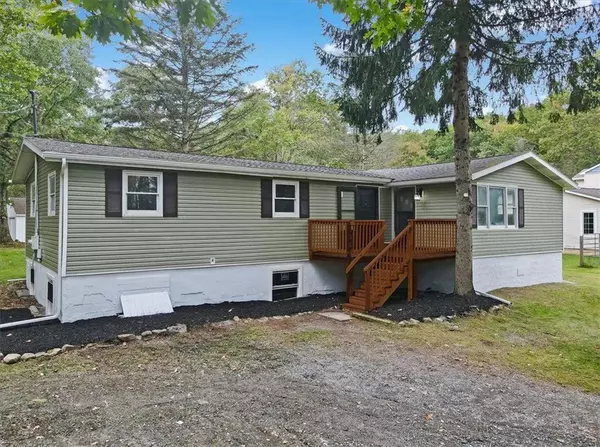 Tobyhanna Twp, PA 18334,332 Sullivan Trail