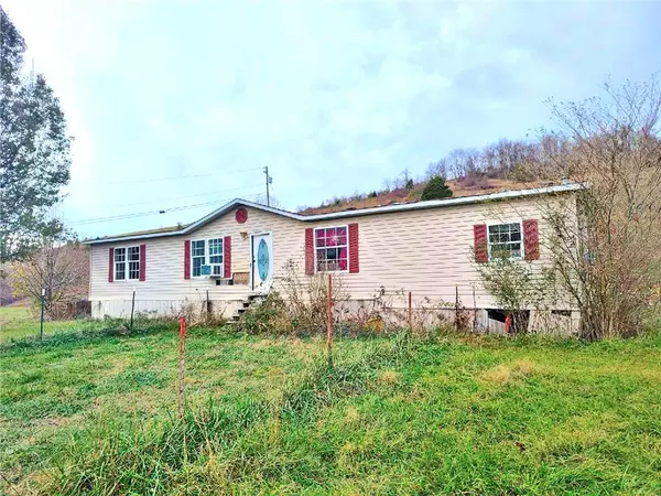 6927 Moccasin Valley Road, Lebanon, VA 24266