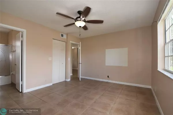 Pembroke Pines, FL 33025,8630 SW 3rd St  #201