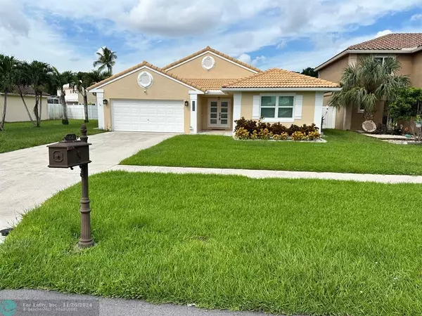 10561 Pebble Cove Lane, Boca Raton, FL 33498