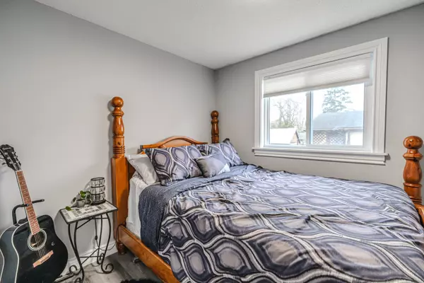 Orillia, ON L3V 1M3,283 James ST E