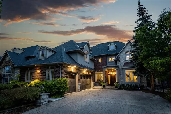 Oakville, ON L6H 6X4,1143 Riverbank WAY