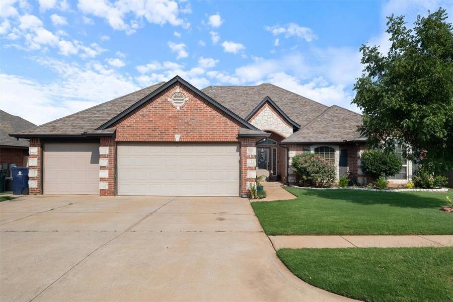 3800 St Augustine Street, Mustang, OK 73064