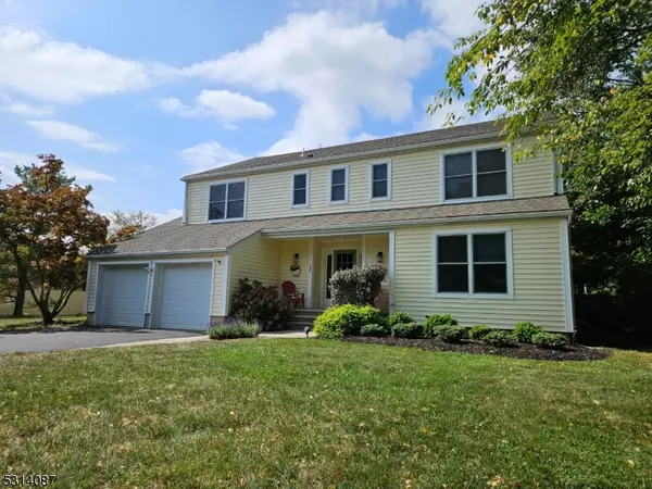 42 Reading Rd,  Raritan Twp.,  NJ 08822