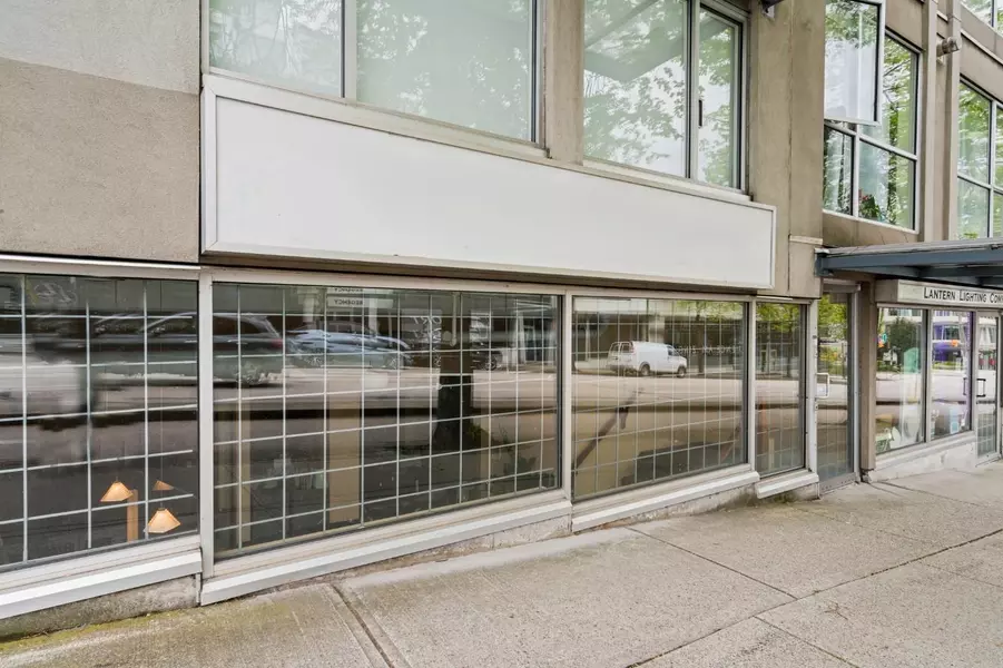 2289 BURRARD STREET, Vancouver, BC V6J 3H9