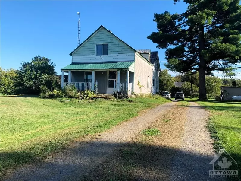 6181 6TH CONCESSION RD, Augusta, ON K6V 5T2