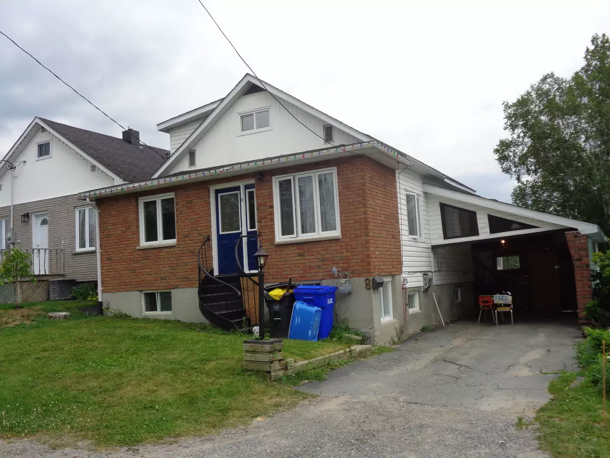 Kirkland Lake, ON P2N 2S8,8 Rand AVE W