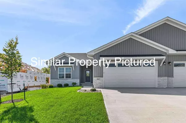 Iowa City, IA 52246,572 Maclan Cir