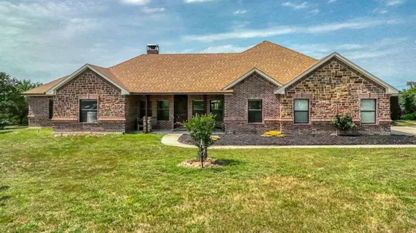 210 Carter Road, Springtown, TX 76082