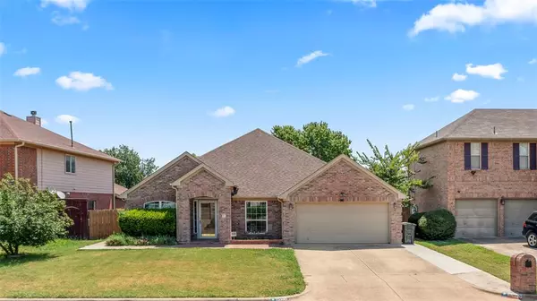 6405 Viking Trail, Arlington, TX 76001