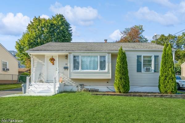 32 Summer Ave, Dover Town, NJ 07801