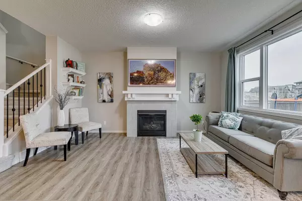 Calgary, AB T2X 4E6,16 Walgrove Rise Southeast