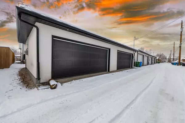 Calgary, AB T3B2L4,4506 72 ST Northwest