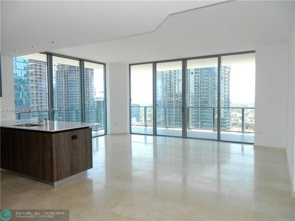 68 SE 6th St  #2402, Miami, FL 33131