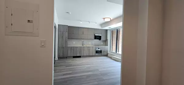 38 Simcoe Promenade #306, Markham, ON L6G 0H7