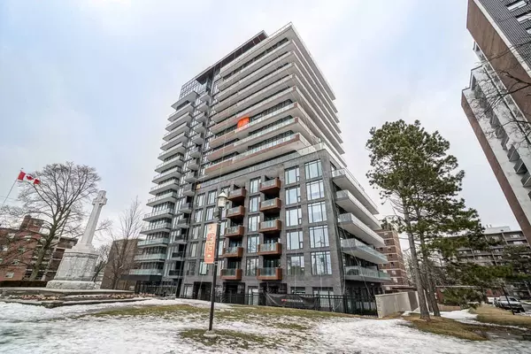 21 Park ST E #Th 06, Mississauga, ON L5G 0C2