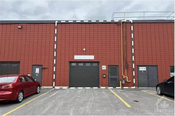 800 INDUSTRIAL AVE #2, Alta Vista And Area, ON K1G 4B8